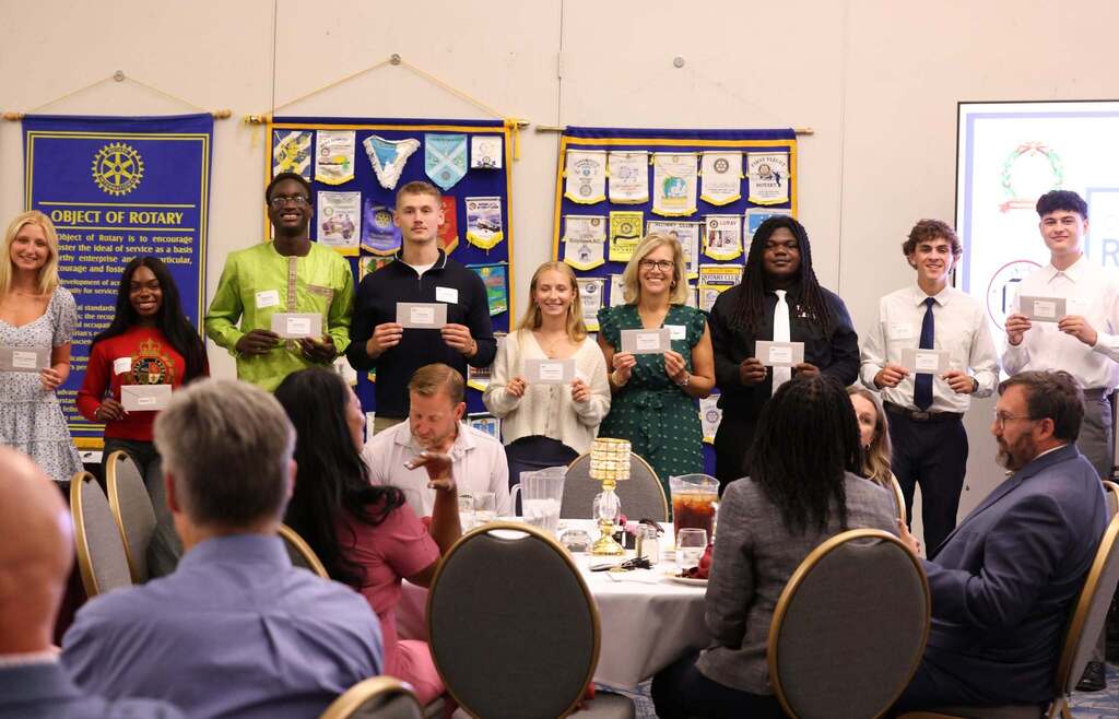 Students and Adults celebrate the Chesapeake Rotary Scholarship