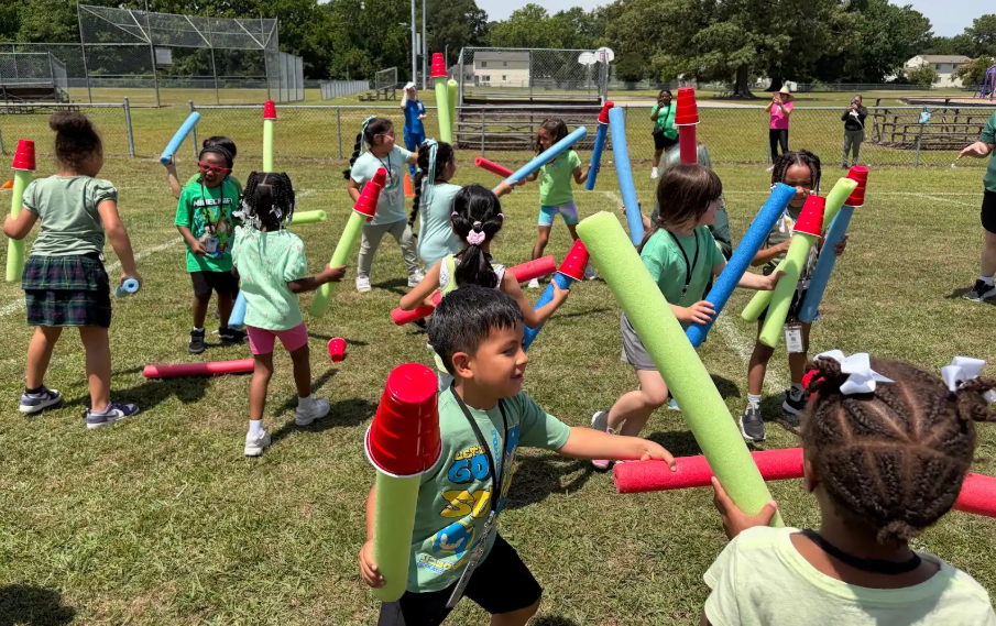 students playing at field day