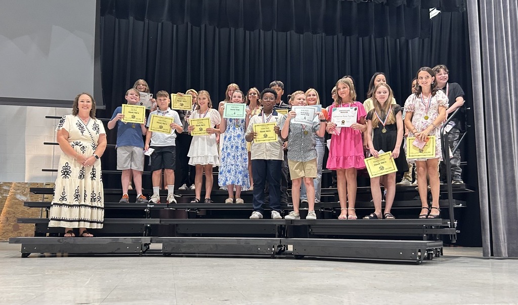 5th grade graduation students