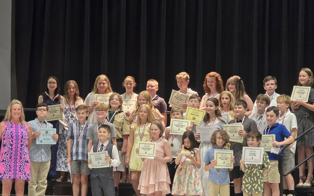 5th grade graduation students