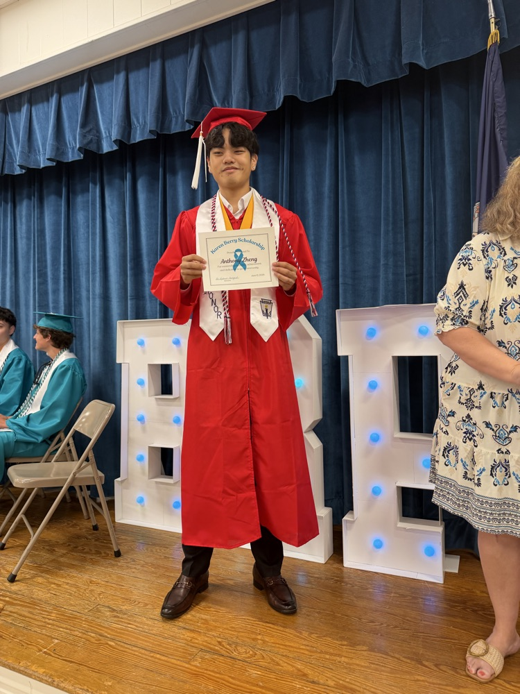 recipient holding certificate