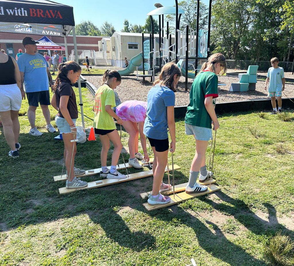 5th grade students playing games at field day
