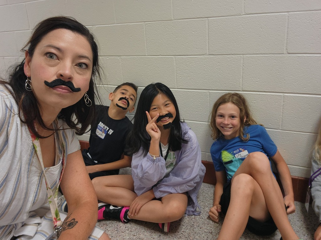 Last week of school fun with Mrs.Rodriguez's class!