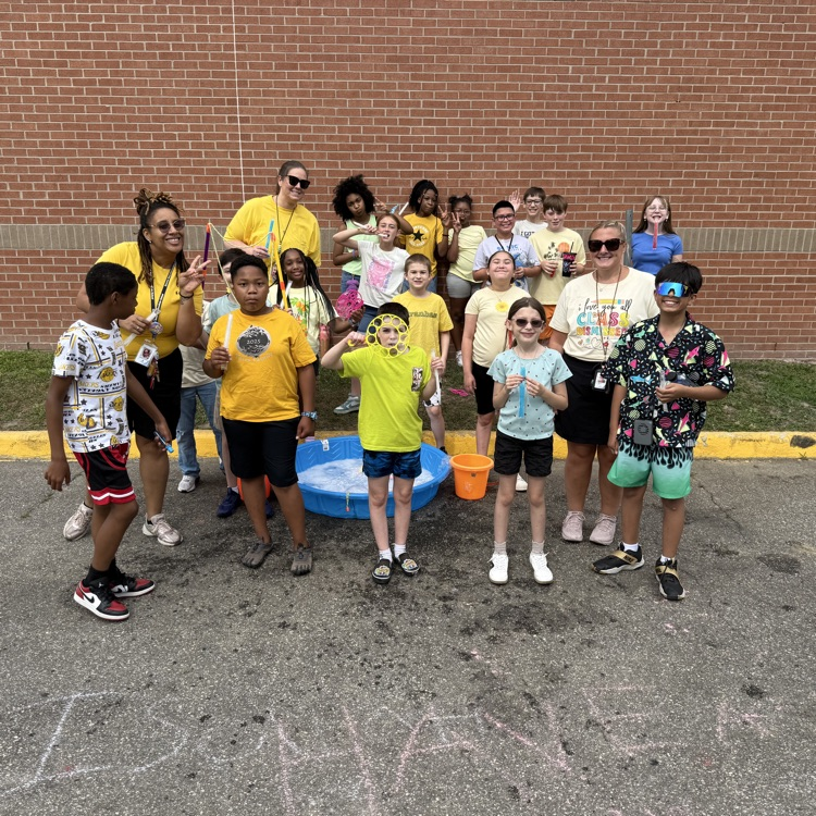 Group picture of Warners class at the bubble station. 