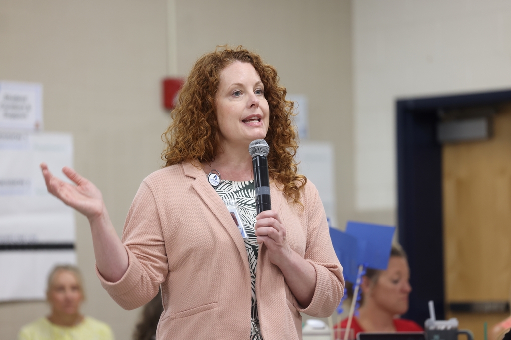 Dr. Goodwin speaking at Summer LaunchPad.