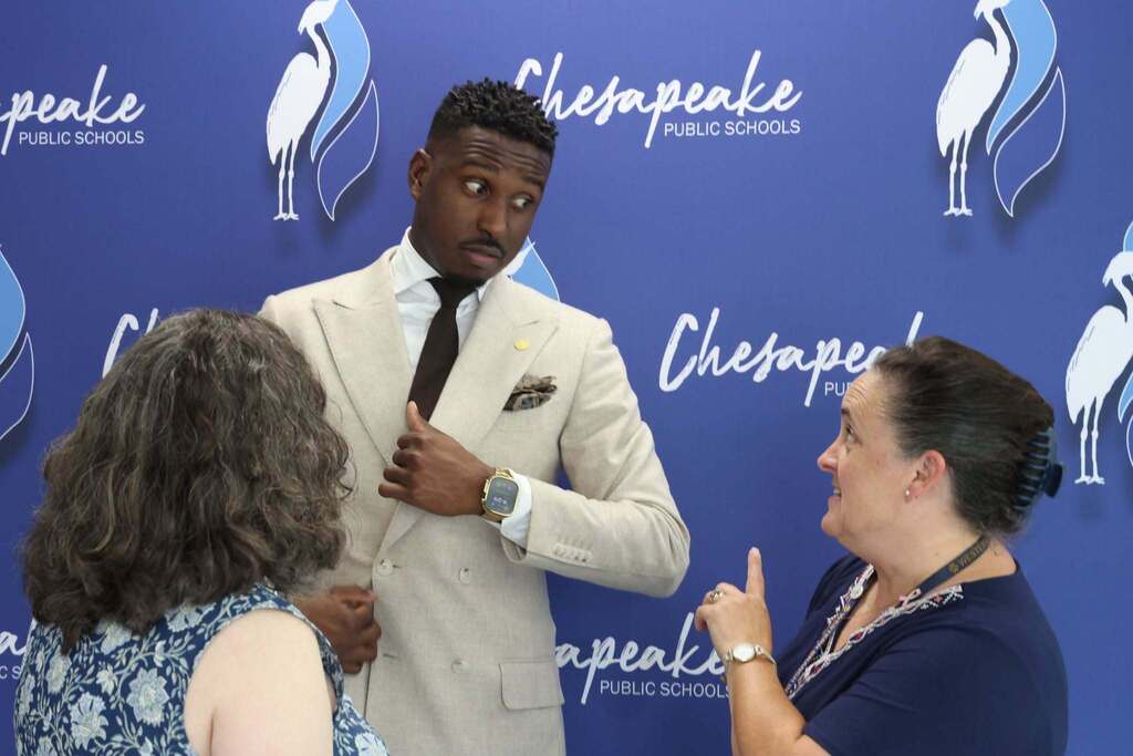 intense discussion with Michael Bonner