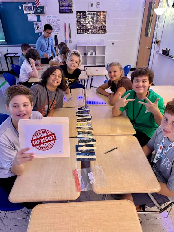 Students work to uncover clues about images from US History