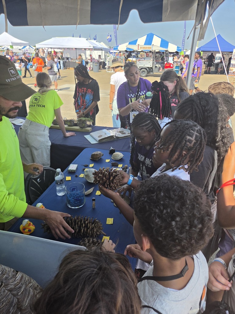 students engaged at NAS Oceana Air Show