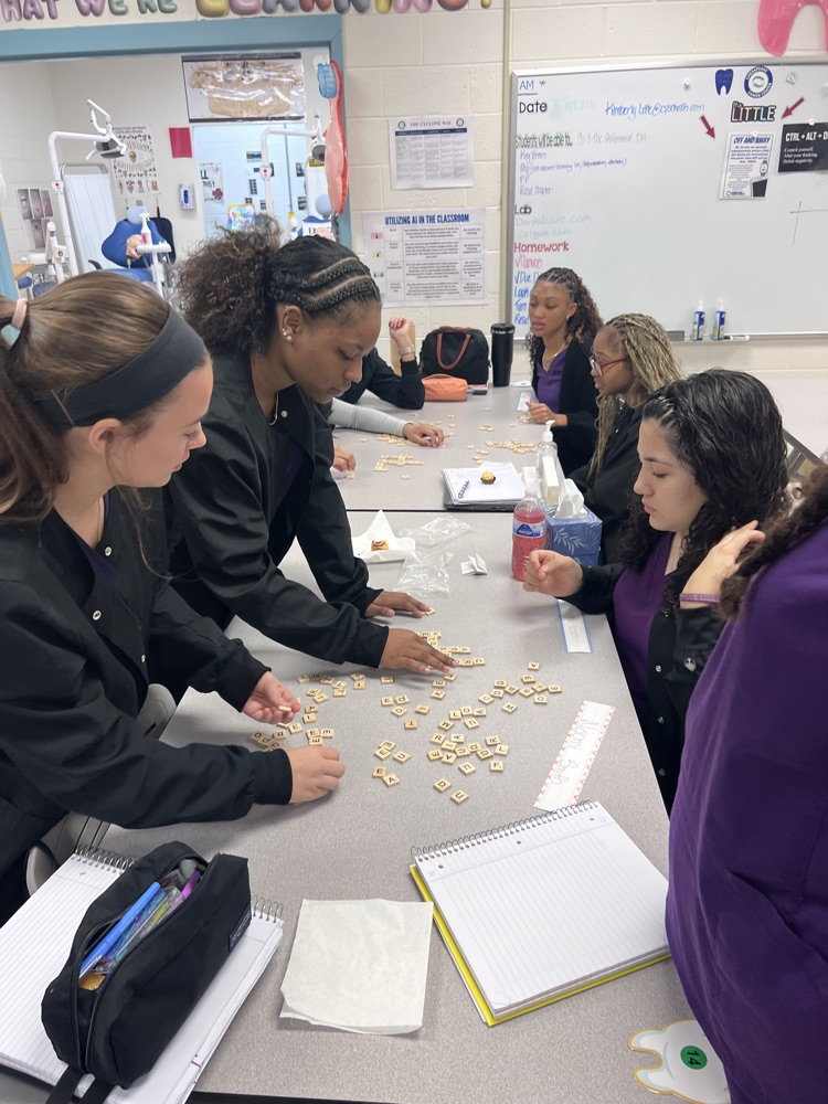 dental 1 students practicing team building