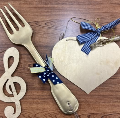 Golden Note, Fork, Heart