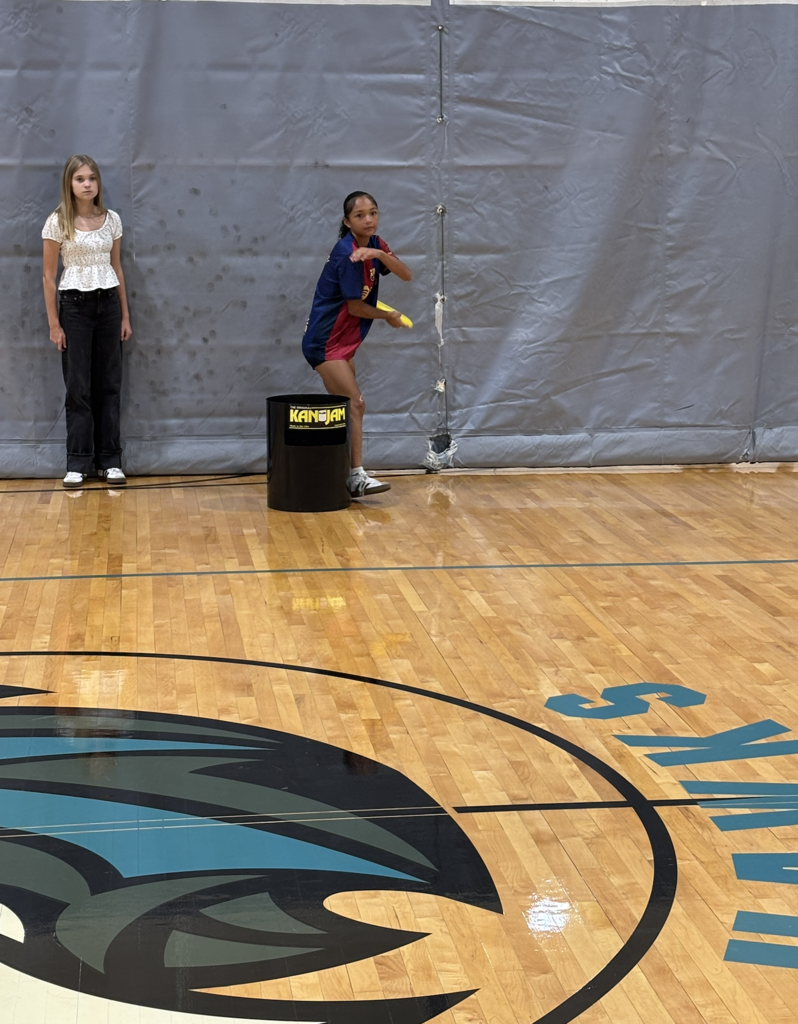 students playing Kan Jam