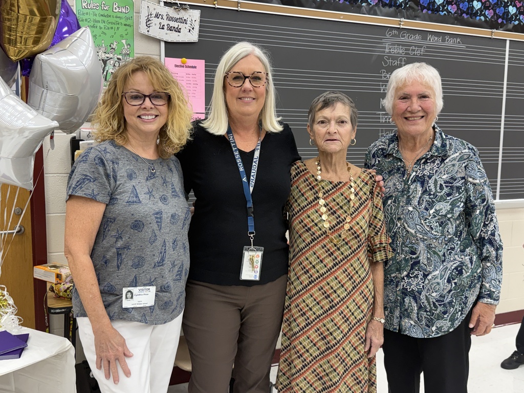 Ms. Amanda Rossettini and former Jaguar staff members gathered to celebrate Ms. Rossettini as Jolliff Middle's Teacher of the Year!