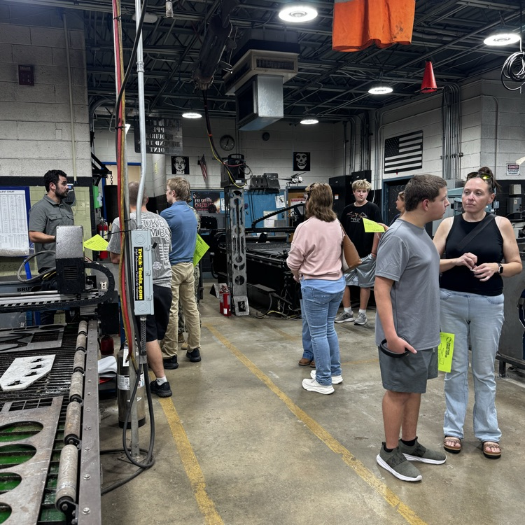 welding class at the experience ccc open house. 