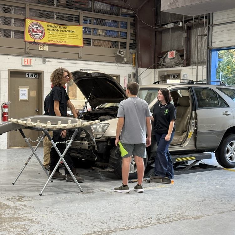 collision repair class at the experience ccc open house. 