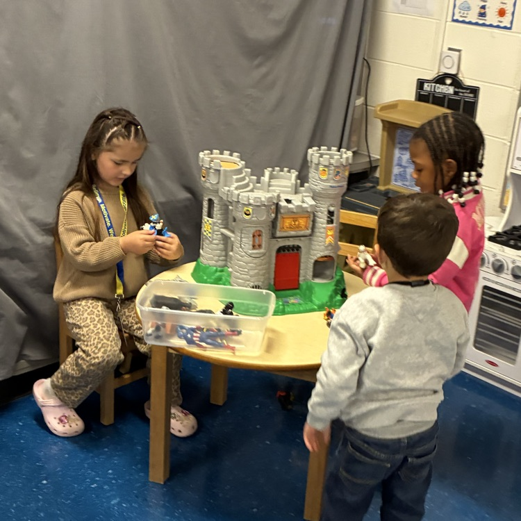 preschoolers learning through play