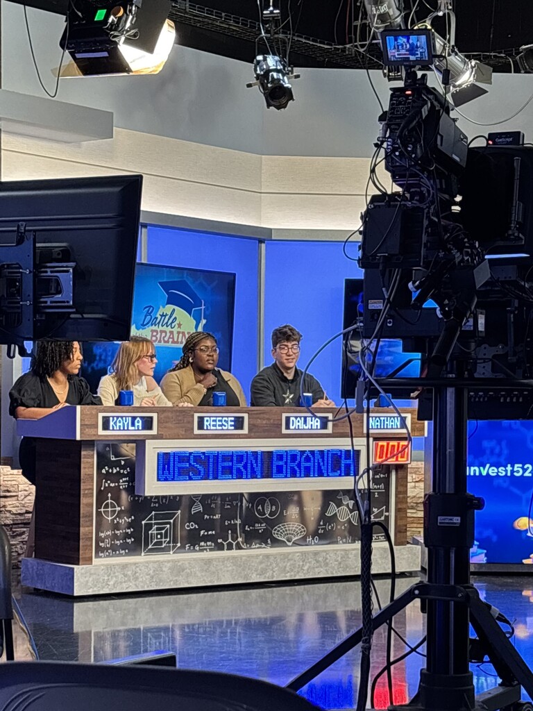 Scholastic Bowl Team competes in Battle of the Brains