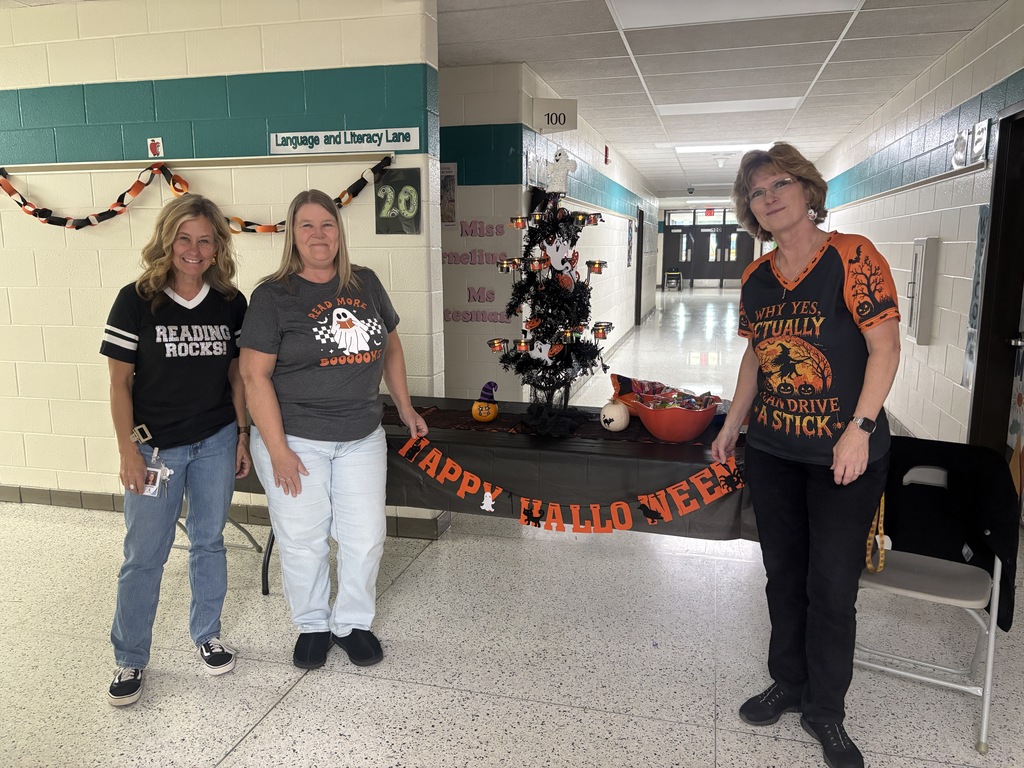 BRI families and students celebrate the first-ever Spooky Hall Crawl with Halloween costumes, trick-or-treating, candy, and fun throughout the school hallways.