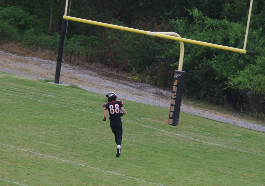 Photo 18 Fall McCartney scores first TD of 2025