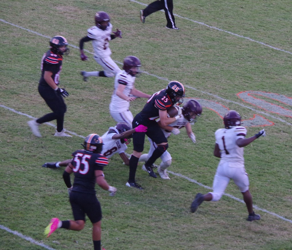 PHOTO 5 CHS FB Game 1 Colvis