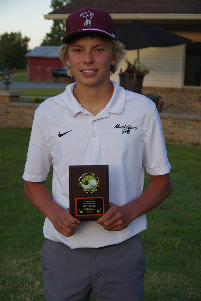 PHOTO 2 Golf Invite Overall Winner