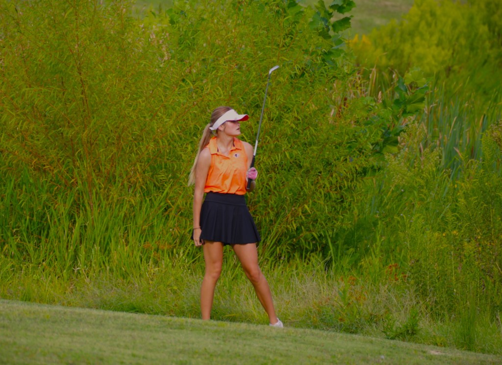 PHOTO 3 Golf Girl's Riley Lochhead