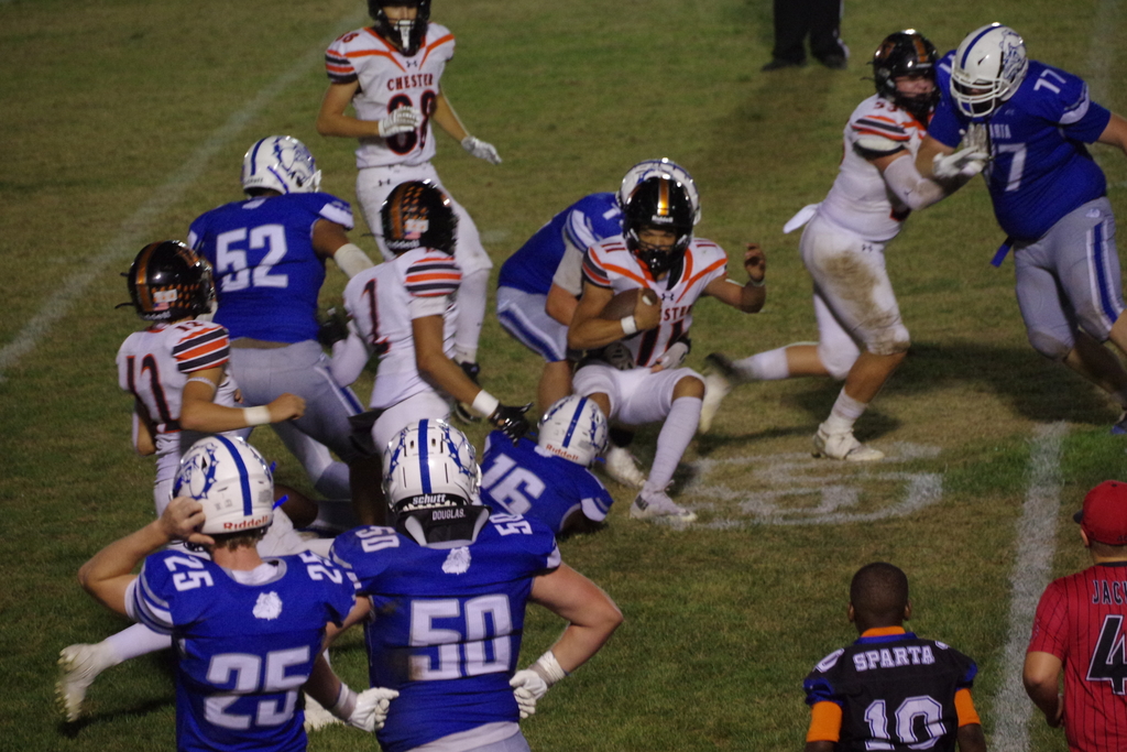PHOTO 2 FB at Sparta Palacio goes for yardage