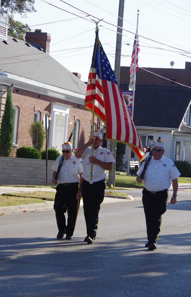 PHOTO 1 HOCO Parade Color Guard