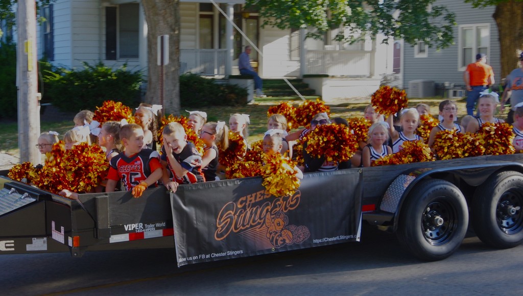 Photo 26 HOCO Parade Stingers CHEER