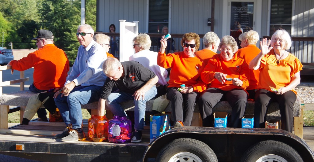 PHOTO 29 HOCO Parade Class of 1964