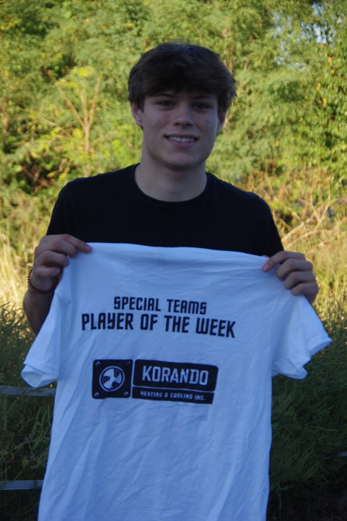 PHOTO 1 FB Special Teams Player of the Week D Worley # 17