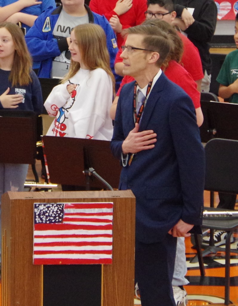 PHOTO 4 GS Vets Principal Tim Blair