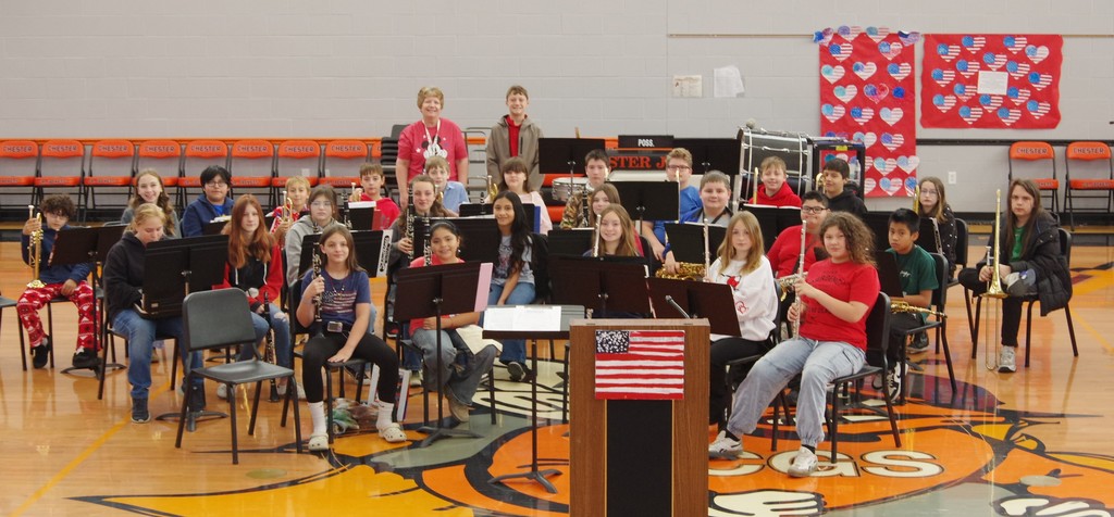 PHOTO 9 CGS Vets 6th Grade Band poses