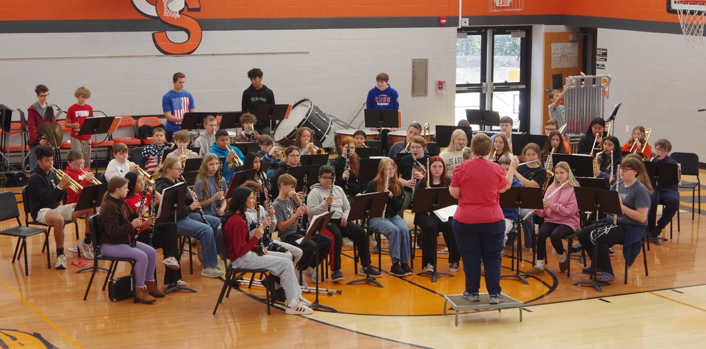 PHOTO 10 CGS Vets Junior High Band plays Invicncable