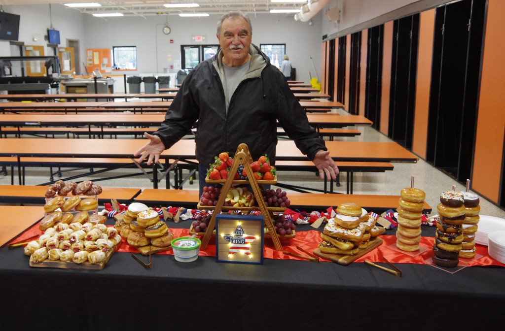 PHOTO 12 CGS Vets Breakfast table