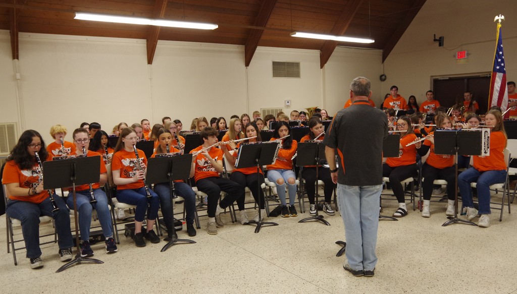 PHOTO 11 Vets Day 2025 CHS Band