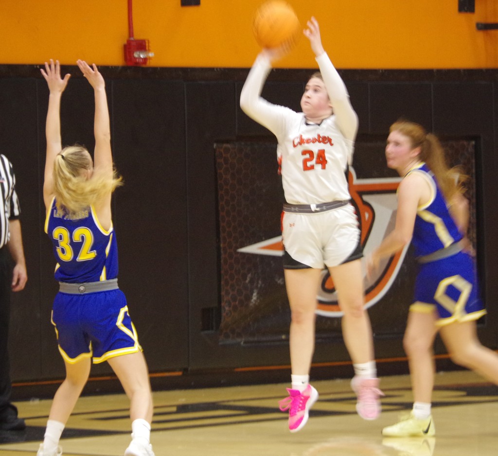 PHOTO 4 LJMWC vs Trico Jessica shoots