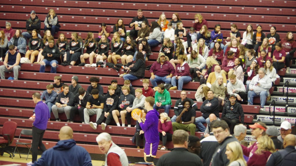 PHOTO 6 Chester Nightr at SIU CHESTER CROWD