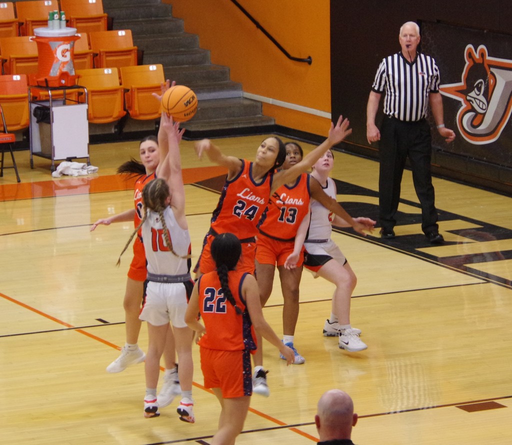 PHOTO 1 Lady Jackets JV Baily Hartman