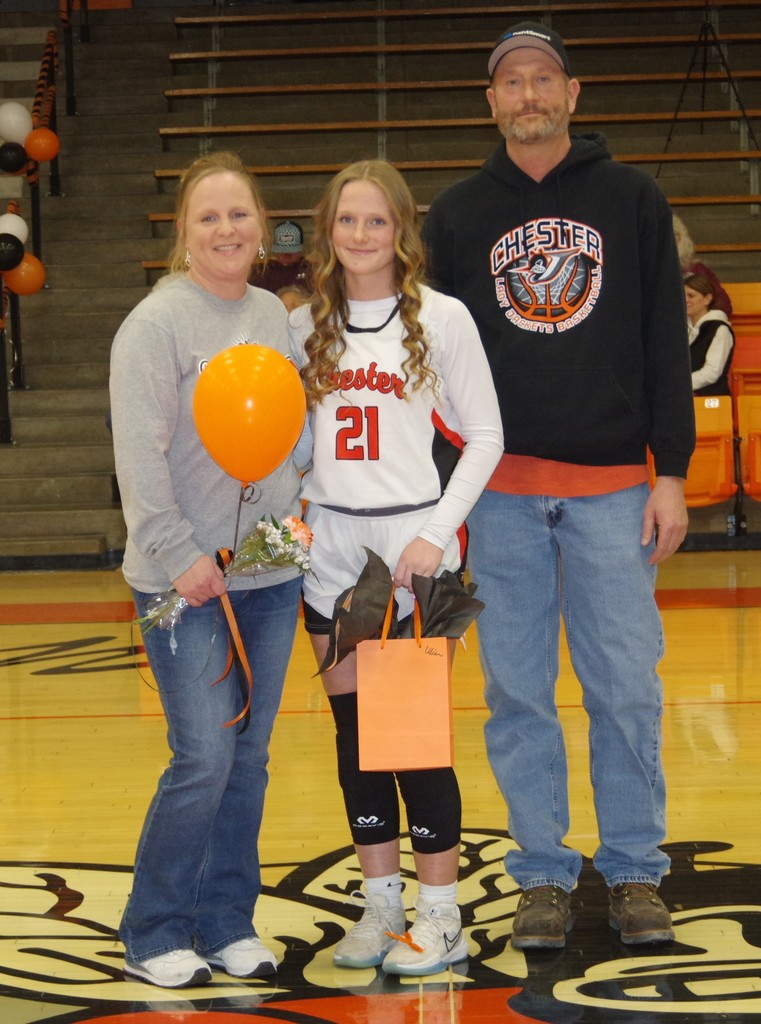 PHOTO 2 Lady Jackets Senior Night Lillian Diskey