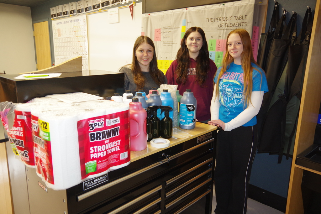 Photo 4 CHS Art Club OFFICERS with Art Cart