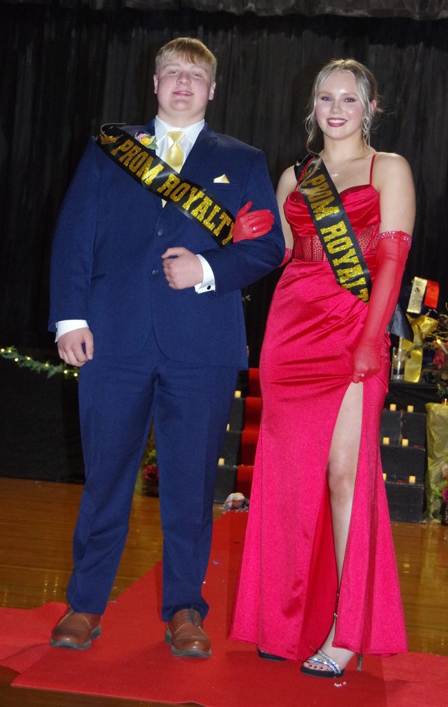 PHOTO 4 2026 PROM Brayden and Annah