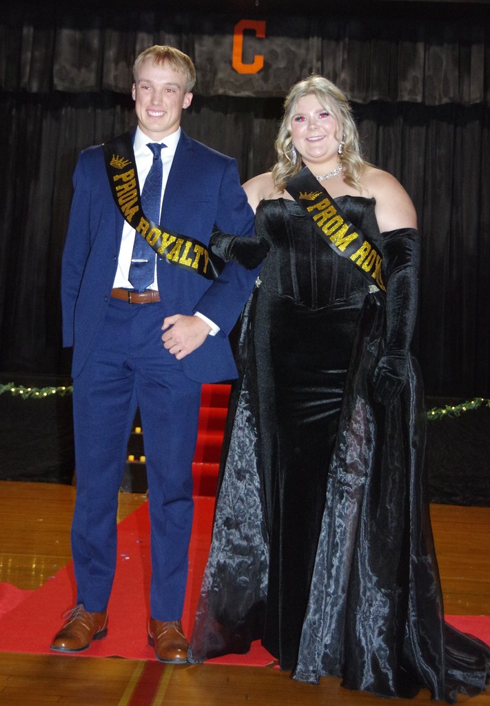 Photo 3 2026 Prom Ethan and Addison