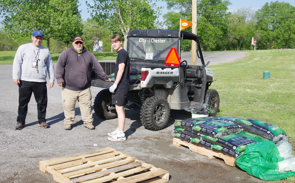 PHOTO 4 Earth Day Cohen 1