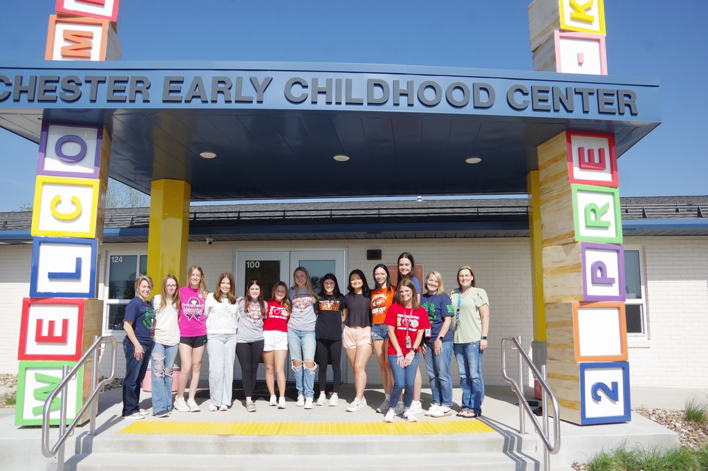 PHOTO 20 Earth Day CECC Group Photo