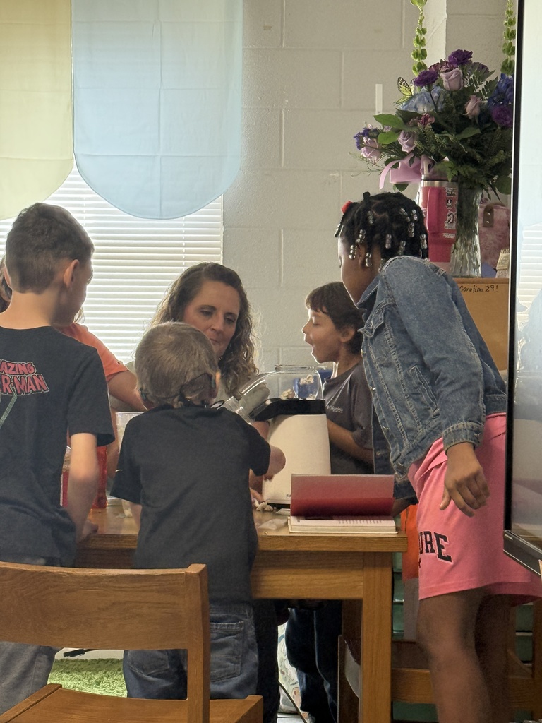 Mrs. Barron, Ms. Wright, and Mrs. Shaw's class