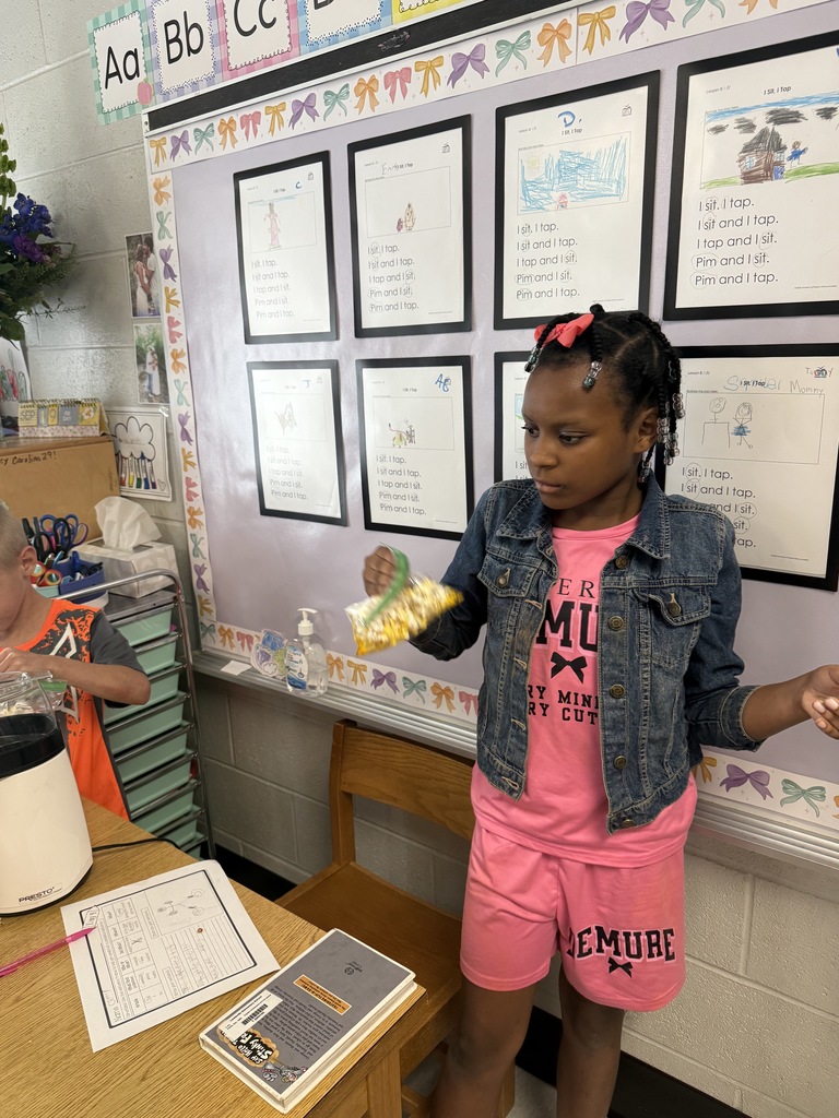 Mrs. Barron, Ms. Wright, and Mrs. Shaw's class