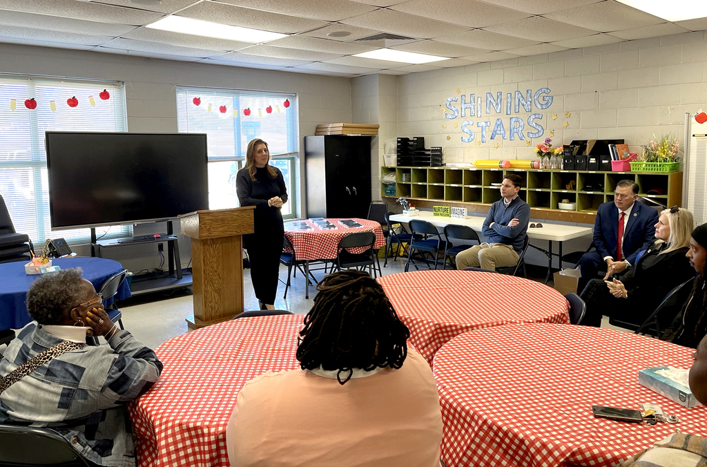 SC State Superintendent, Ellen Weaver, visiting Chester Park School of Inquiry