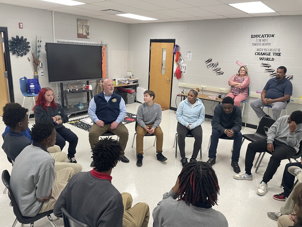 Sheriff Max Dorsey with students of TLC.