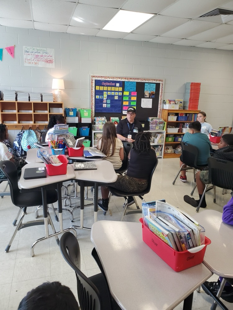 We had a guest reader for International Literacy Day. 