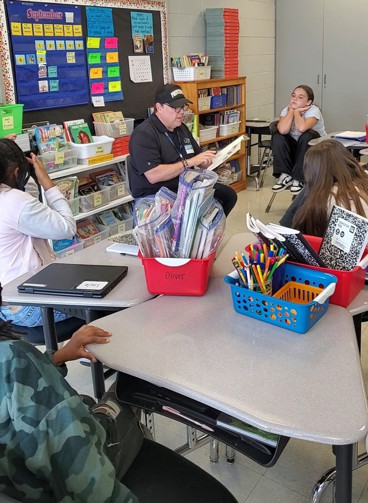 We had a guest reader for International Literacy Day. 